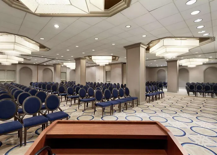 Doubletree By Hilton Newark Penn Station, Nj